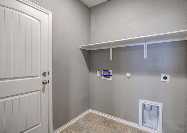 1916 Dragonfly LOOP, Bastrop, TX 78602