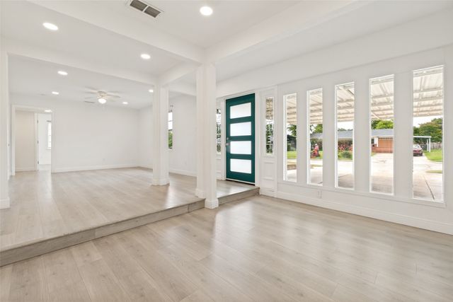 2711 San Diego Drive, Dallas, TX 75228
