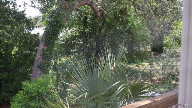 760 W Barrymore Drive, Beverly Hills, FL 34465