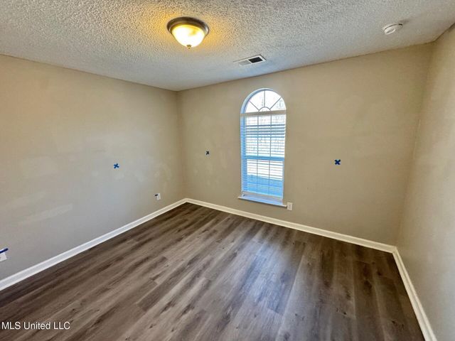 4497 E Star Landing Road, Nesbit, MS 38651