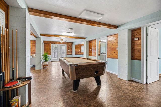 557 Pompano Street, Bayou Vista, TX 77563