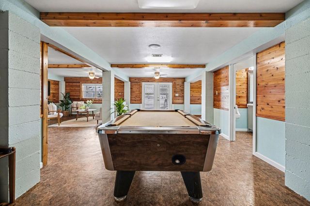 557 Pompano Street, Bayou Vista, TX 77563