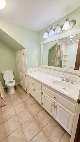 306 Edna Street, Weatherford, TX 76086