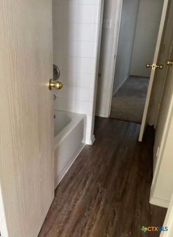 409 Creek Street, Copperas Cove, TX 76522