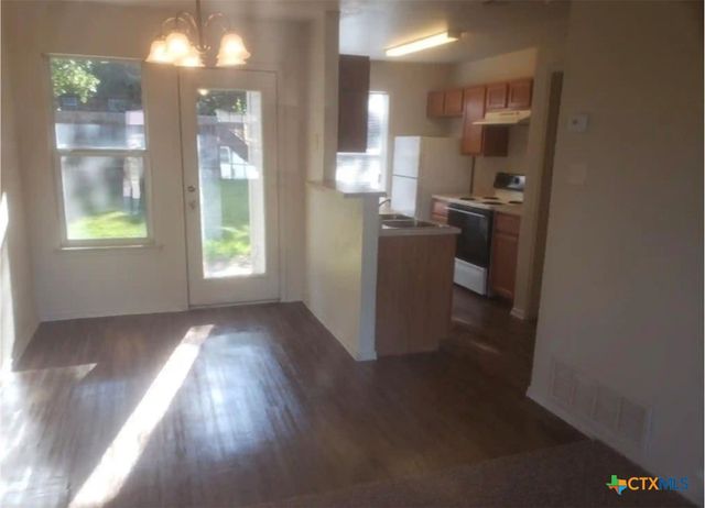 409 Creek Street, Copperas Cove, TX 76522