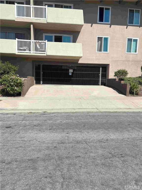 23930 Los Codona Avenue 106, Torrance, CA 90505