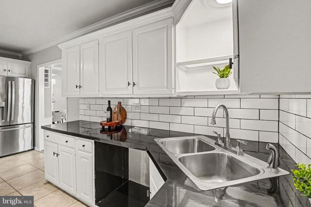 808 LOCUST ST, Lebanon, PA 17042