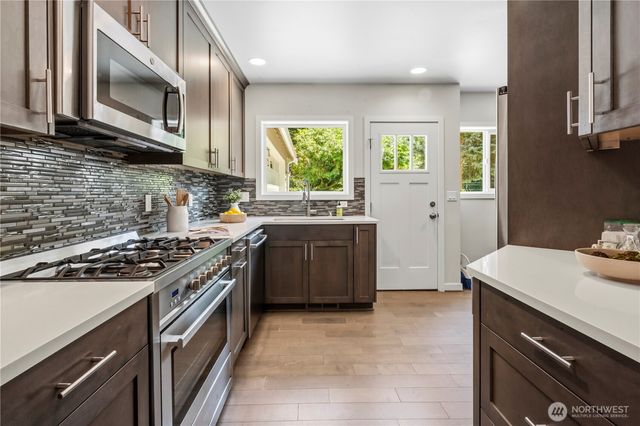 12309 80th Avenue NE, Kirkland, WA 98034