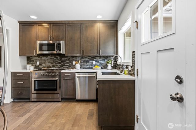 12309 80th Avenue NE, Kirkland, WA 98034