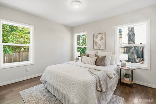 12309 80th Avenue NE, Kirkland, WA 98034