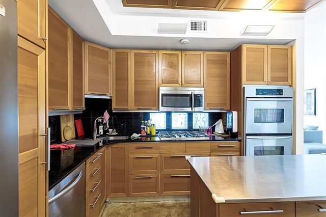 5878 Valley Forge Drive 149, Houston, TX 77057