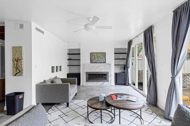 5878 Valley Forge Drive 149, Houston, TX 77057