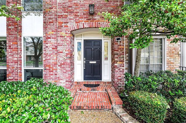 5878 Valley Forge Drive 149, Houston, TX 77057