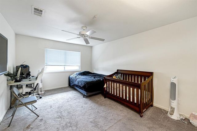 5878 Valley Forge Drive 149, Houston, TX 77057