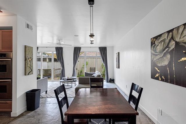 5878 Valley Forge Drive 149, Houston, TX 77057