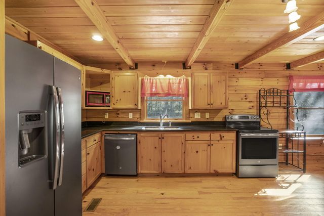 398 W Fisher Road, Summerville, SC 29483