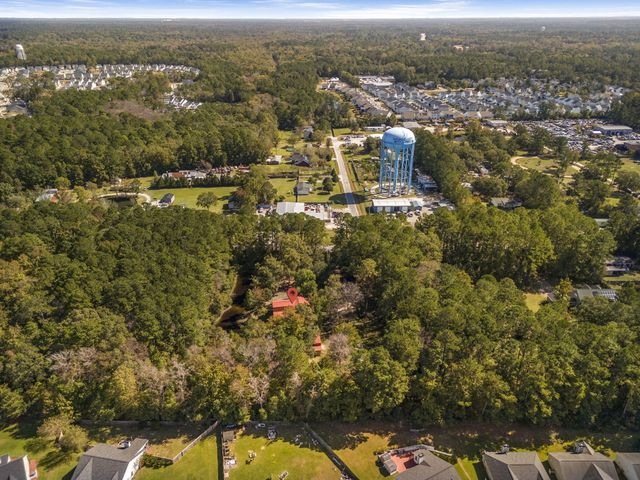 398 W Fisher Road, Summerville, SC 29483