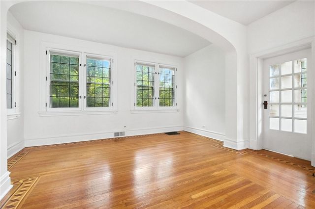 2027 William Penn Hwy, Wilkinsburg, PA 15221