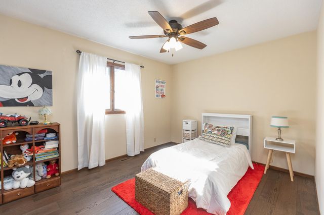 301 Nottingham Court, North Mankato, MN 56003