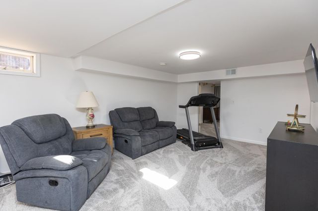 301 Nottingham Court, North Mankato, MN 56003