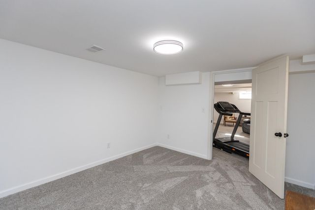 301 Nottingham Court, North Mankato, MN 56003