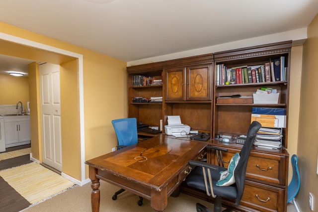 301 Nottingham Court, North Mankato, MN 56003