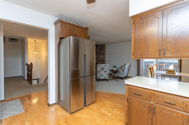 301 Nottingham Court, North Mankato, MN 56003