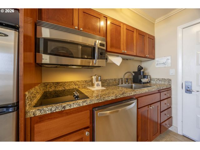 4009 Sw HIGHWAY 101 221, Lincoln City, OR 97367