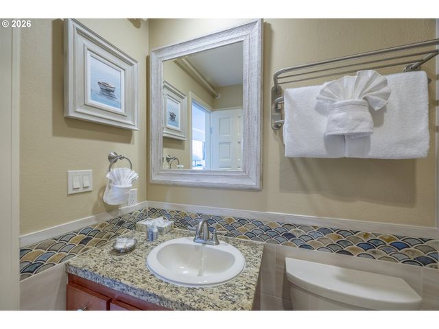 4009 Sw HIGHWAY 101 221, Lincoln City, OR 97367