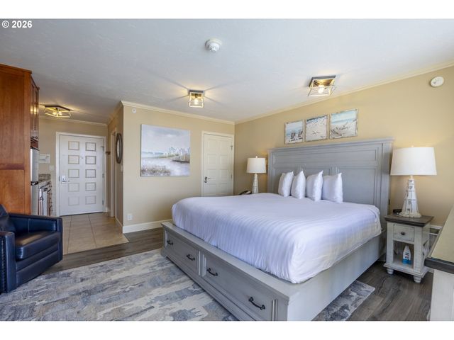 4009 Sw HIGHWAY 101 221, Lincoln City, OR 97367
