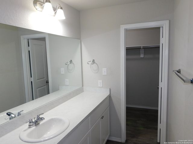 5927 Sunshine Summit, Converse, TX 78109
