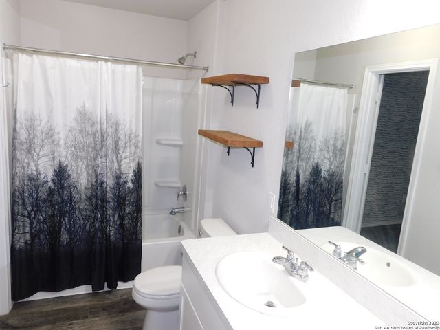 5927 Sunshine Summit, Converse, TX 78109