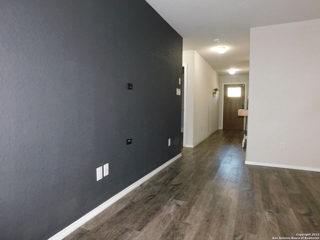 5927 Sunshine Summit, Converse, TX 78109