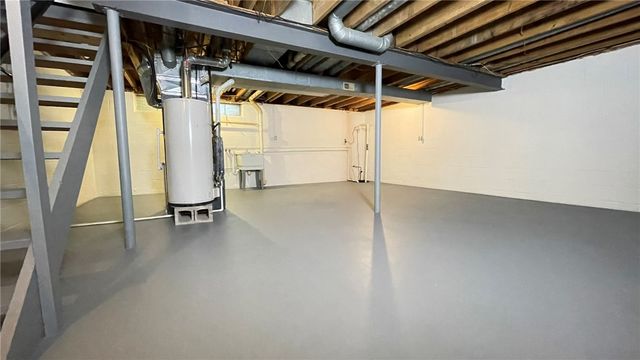 62 Hidden Valley Road, Gates, NY 14624