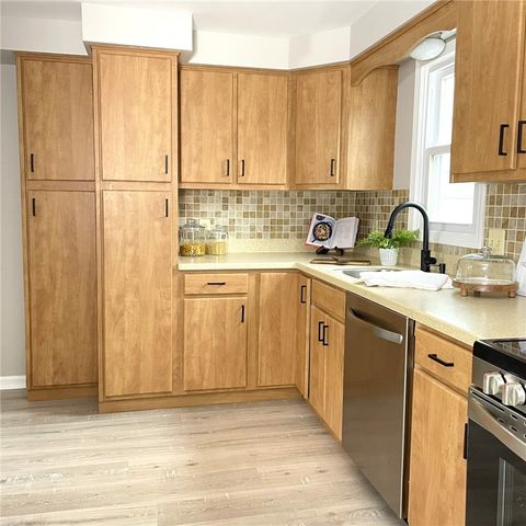 62 Hidden Valley Road, Gates, NY 14624