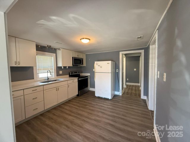 3216 Boyd Street, Charlotte, NC 28208