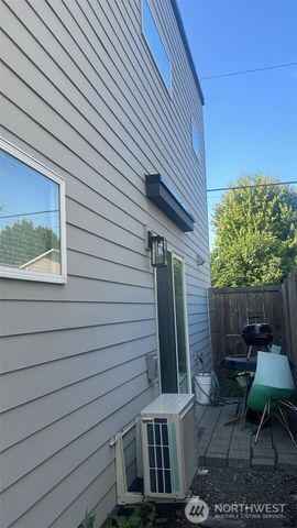 1006 B S Donovan Street, Seattle, WA 98108