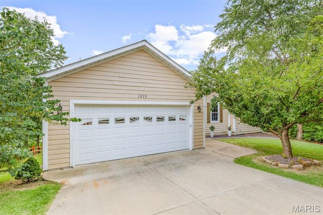 1572 Rue Calais, Bonne Terre, MO 63628