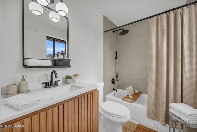 1954 Rio Tinto Drive, Sparks, NV 89434