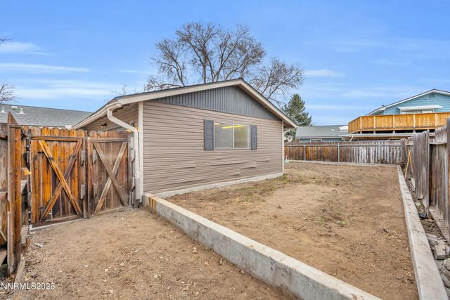 1954 Rio Tinto Drive, Sparks, NV 89434