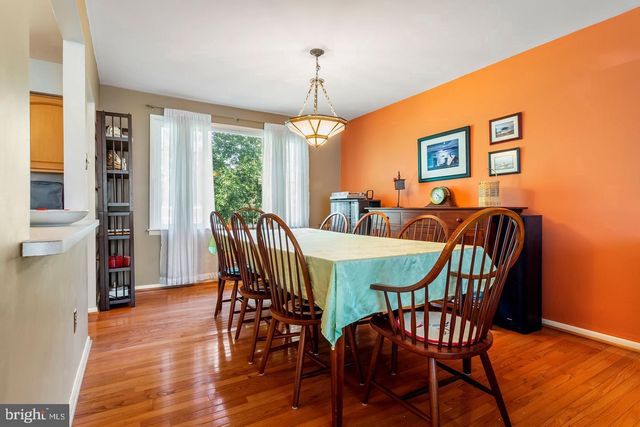 5 CRIDER AVE, Moorestown, NJ 08057