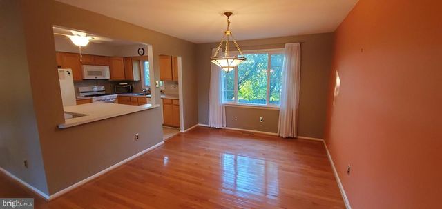 5 CRIDER AVE, Moorestown, NJ 08057