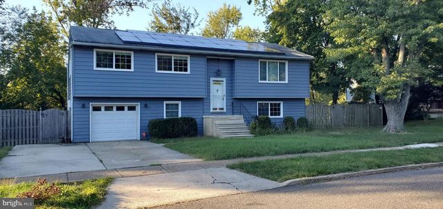 5 CRIDER AVE, Moorestown, NJ 08057