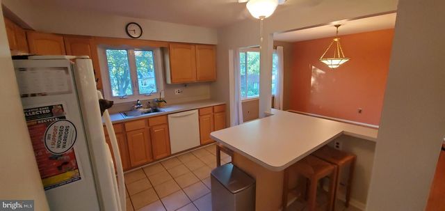 5 CRIDER AVE, Moorestown, NJ 08057