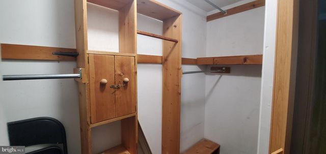 5 CRIDER AVE, Moorestown, NJ 08057