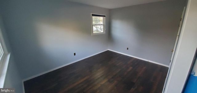 5 CRIDER AVE, Moorestown, NJ 08057