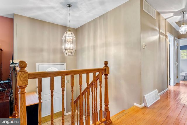 5 CRIDER AVE, Moorestown, NJ 08057