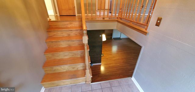 5 CRIDER AVE, Moorestown, NJ 08057