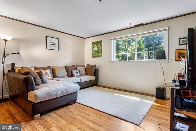 5 CRIDER AVE, Moorestown, NJ 08057