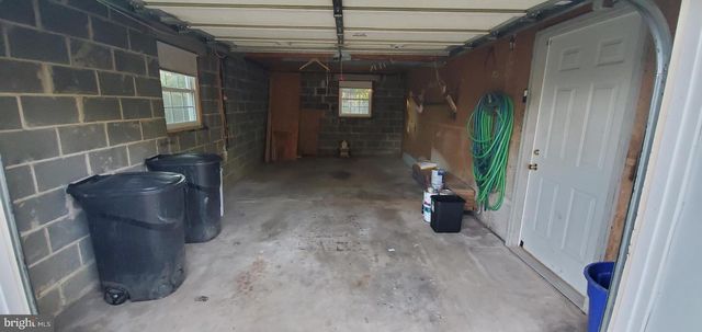 5 CRIDER AVE, Moorestown, NJ 08057